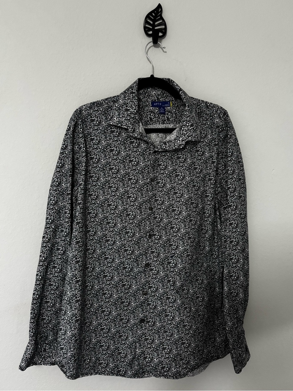🖤 🖤 → 🌿 APT.9 Men’s XL Navy & Green Floral Print Button-Up Shirt
